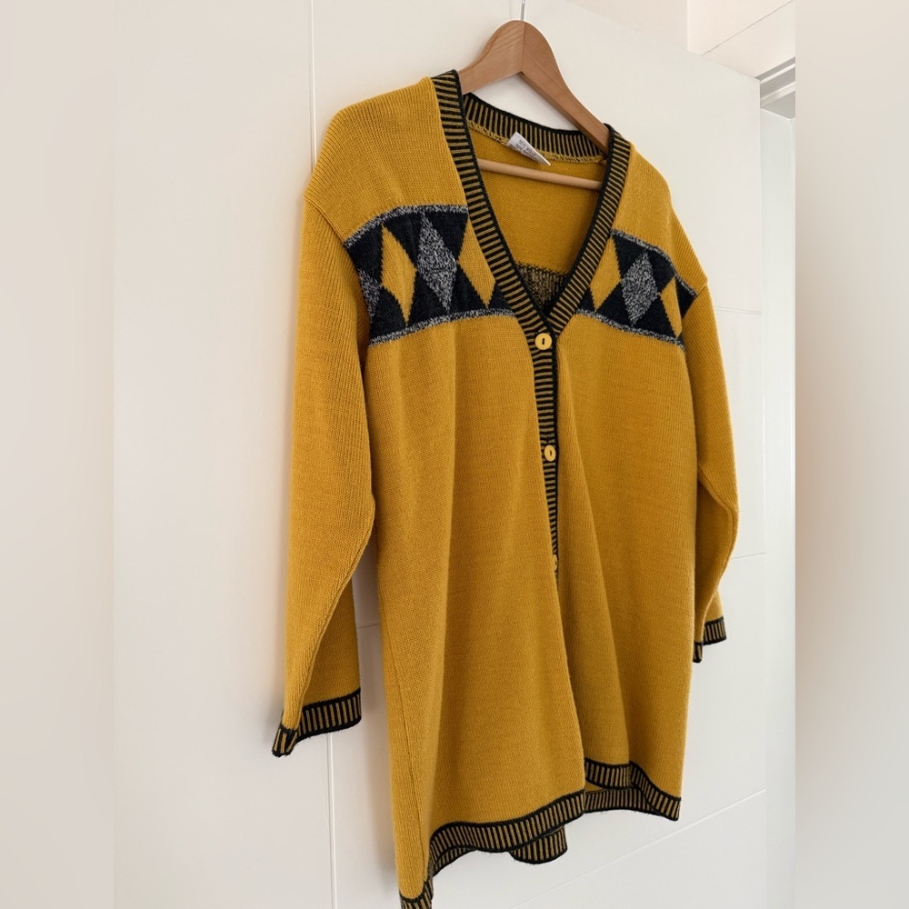 i Like Mode Pure Abstract Cardigan, size medium. - Picture 3 of 8